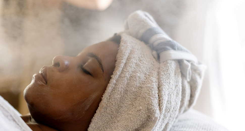 9 Impressive Hydrating Facial Benefits For Skin Healthy Huemans